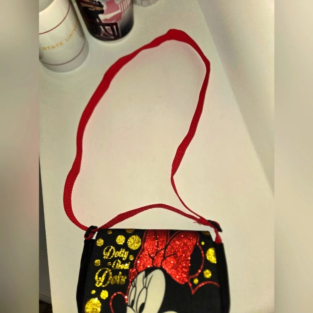 DISNEY Minnie Mouse Girls Dotty about Dots Crossbody Purse